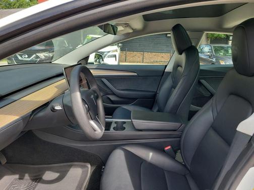 Pearl White 2023 Tesla Model 3 Base
