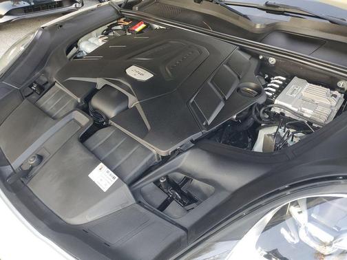 2019 Porsche Cayenne S