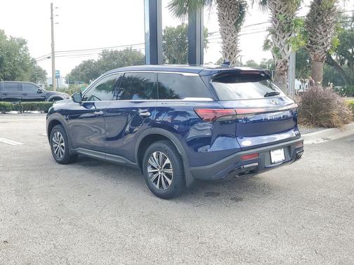 2023 INFINITI QX60 Pure