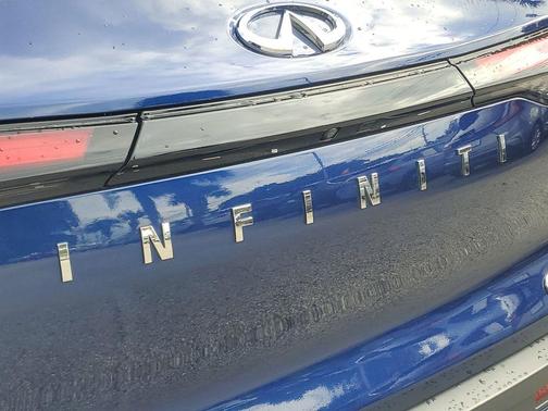 2023 INFINITI QX60 Pure