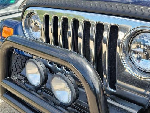 Patriot Blue Pearlcoat 2005 Jeep Wrangler Unlimited