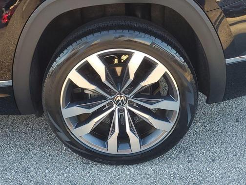 2023 Volkswagen Atlas 3.6L SEL Premium R-Line