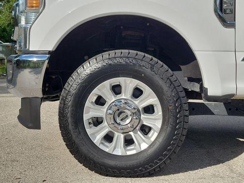 Oxford White 2022 Ford F-250 XLT