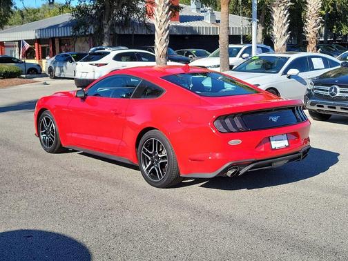 2021 Ford Mustang EcoBoost