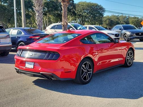 2021 Ford Mustang EcoBoost