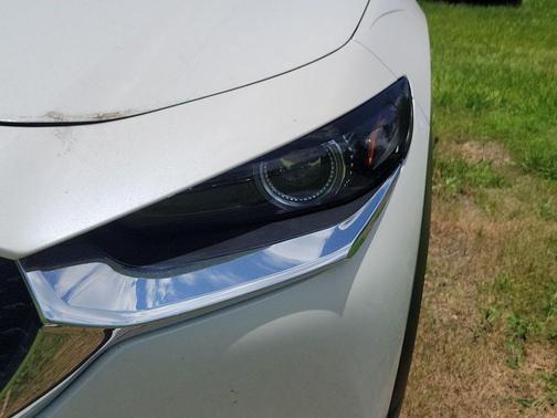 Snowflake White Pearl 2023 Mazda CX-30 Premium Package