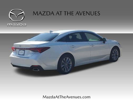 2019 Toyota Avalon XLE