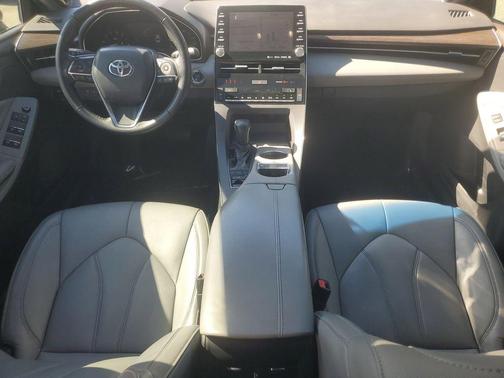 2019 Toyota Avalon XLE
