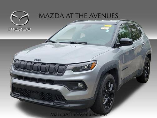 Billet Silver Metallic Clearcoat 2022 Jeep Compass Altitude