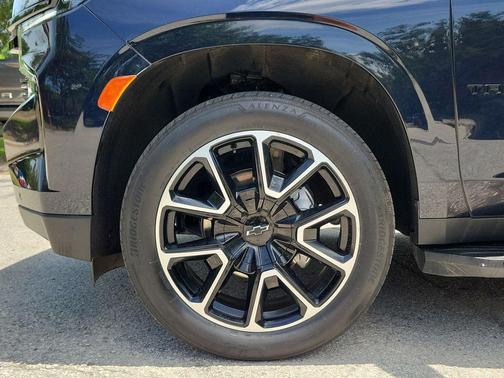 Midnight Blue Metallic 2023 Chevrolet Tahoe RST