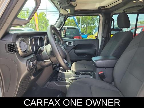 Silver Zynith Clearcoat 2022 Jeep Wrangler Unlimited Sport
