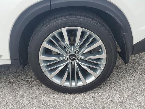 2023 INFINITI QX50 SENSORY