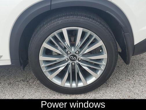 2023 INFINITI QX50 SENSORY