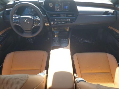 2022 Lexus ES 350 Base