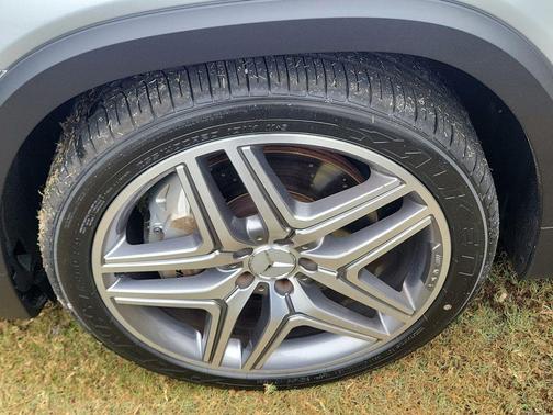 2022 Mercedes-Benz AMG GLB 35 Base