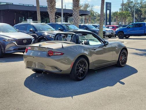 2023 Mazda MX-5 Miata Club