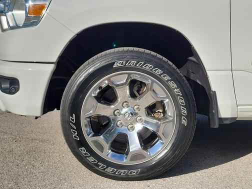 Bright White Clearcoat 2022 RAM 1500 Big Horn