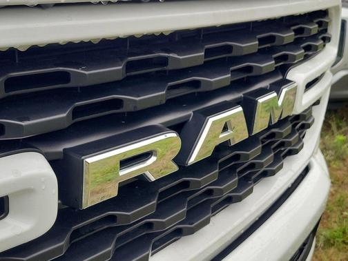 Bright White Clearcoat 2022 RAM 1500 Big Horn