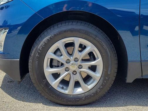 Pacific Blue Metallic 2019 Chevrolet Equinox 1LT
