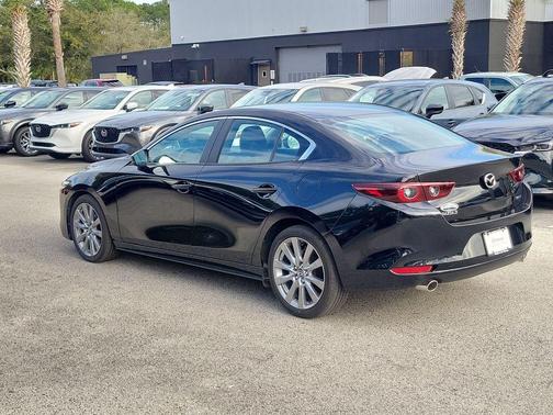 2022 Mazda Mazda3 FWD w/Preferred Package