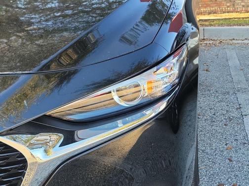 2022 Mazda Mazda3 FWD w/Preferred Package