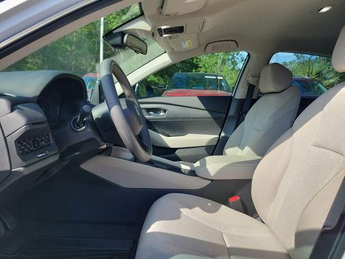 Platinum White 2024 Honda Accord LX
