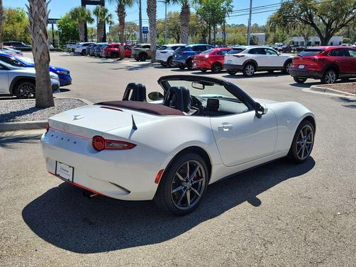 Snowflake White Pearl 2018 Mazda MX-5 Miata Grand Touring