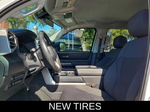 2024 Toyota Tundra SR5