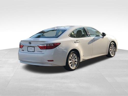2013 Lexus ES 300h Base
