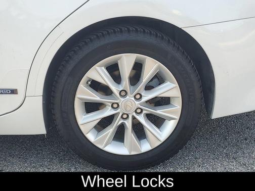 2013 Lexus ES 300h Base