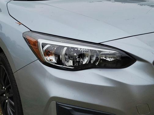 2018 Subaru Impreza 2.0i