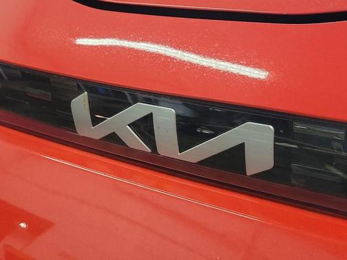 Inferno Red 2024 Kia Soul LX