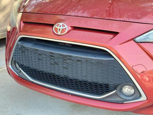 Pulse 2019 Toyota Yaris Sedan LE