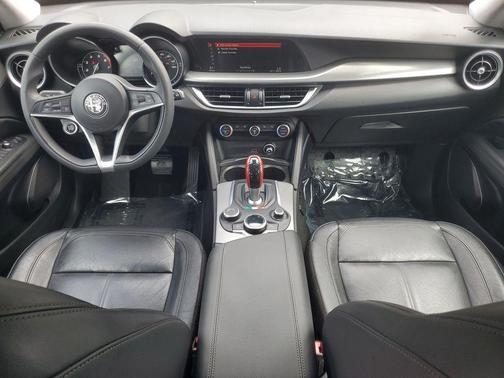 2018 Alfa Romeo Stelvio Base