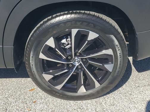 2026 Mazda CX-50 Premium Plus