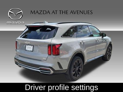 Wolf Gray 2023 Kia Sorento SX