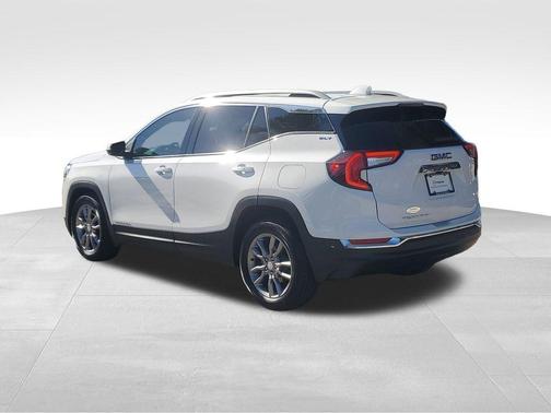 2022 GMC Terrain SLT