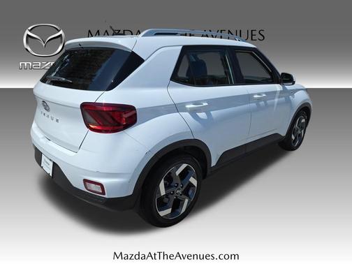 2023 Hyundai VENUE SEL