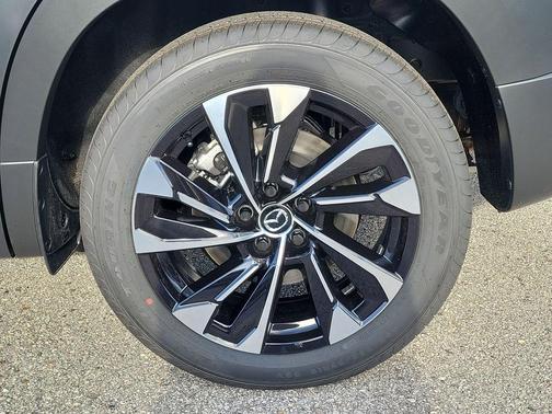 2026 Mazda CX-50 Premium Plus