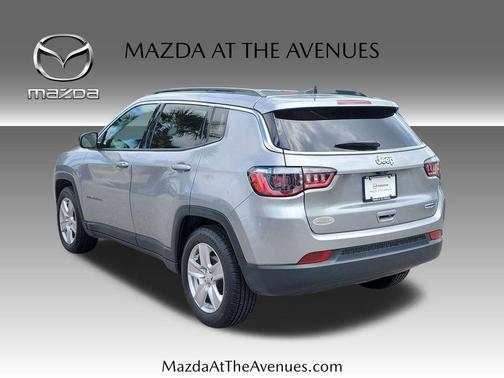 Billet Silver Metallic Clearcoat 2022 Jeep Compass Latitude