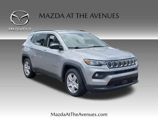 Billet Silver Metallic Clearcoat 2022 Jeep Compass Latitude