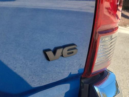 2018 Toyota Tacoma SR5