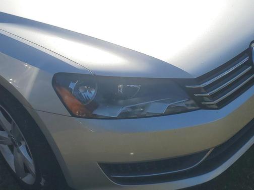 2014 Volkswagen Passat 1.8T Auto Wolfsburg Ed