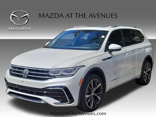 Oryx White Pearl Effect 2022 Volkswagen Tiguan 2.0T SEL R-Line