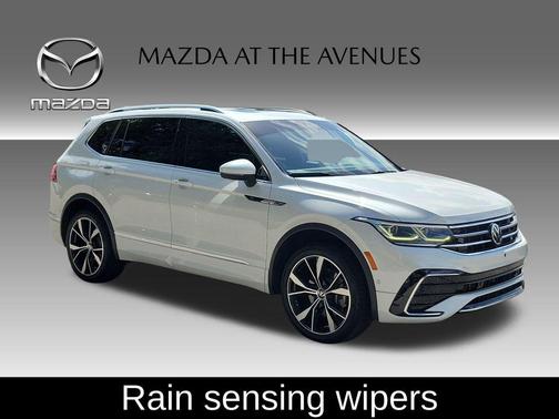 Oryx White Pearl Effect 2022 Volkswagen Tiguan 2.0T SEL R-Line