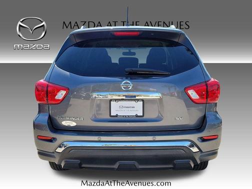 2017 Nissan Pathfinder SV