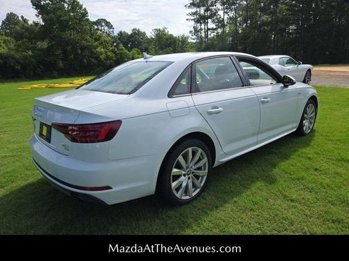 2018 Audi A4 2.0T Tech ultra Premium