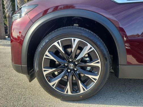 2026 Mazda CX-90 PHEV Premium Plus