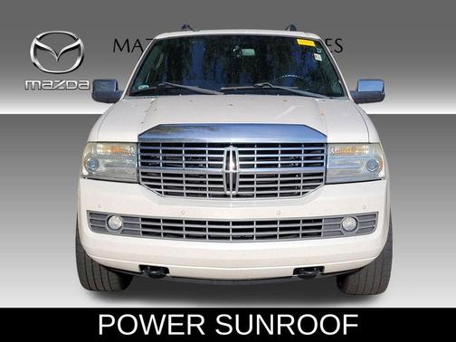 2014 Lincoln Navigator Base