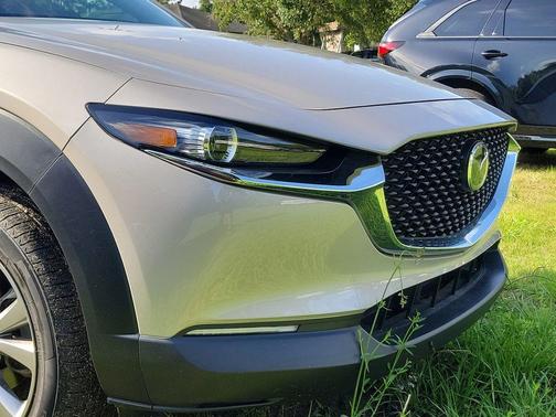 Platinum Quartz Metallic 2023 Mazda CX-30 2.5 S Select Package
